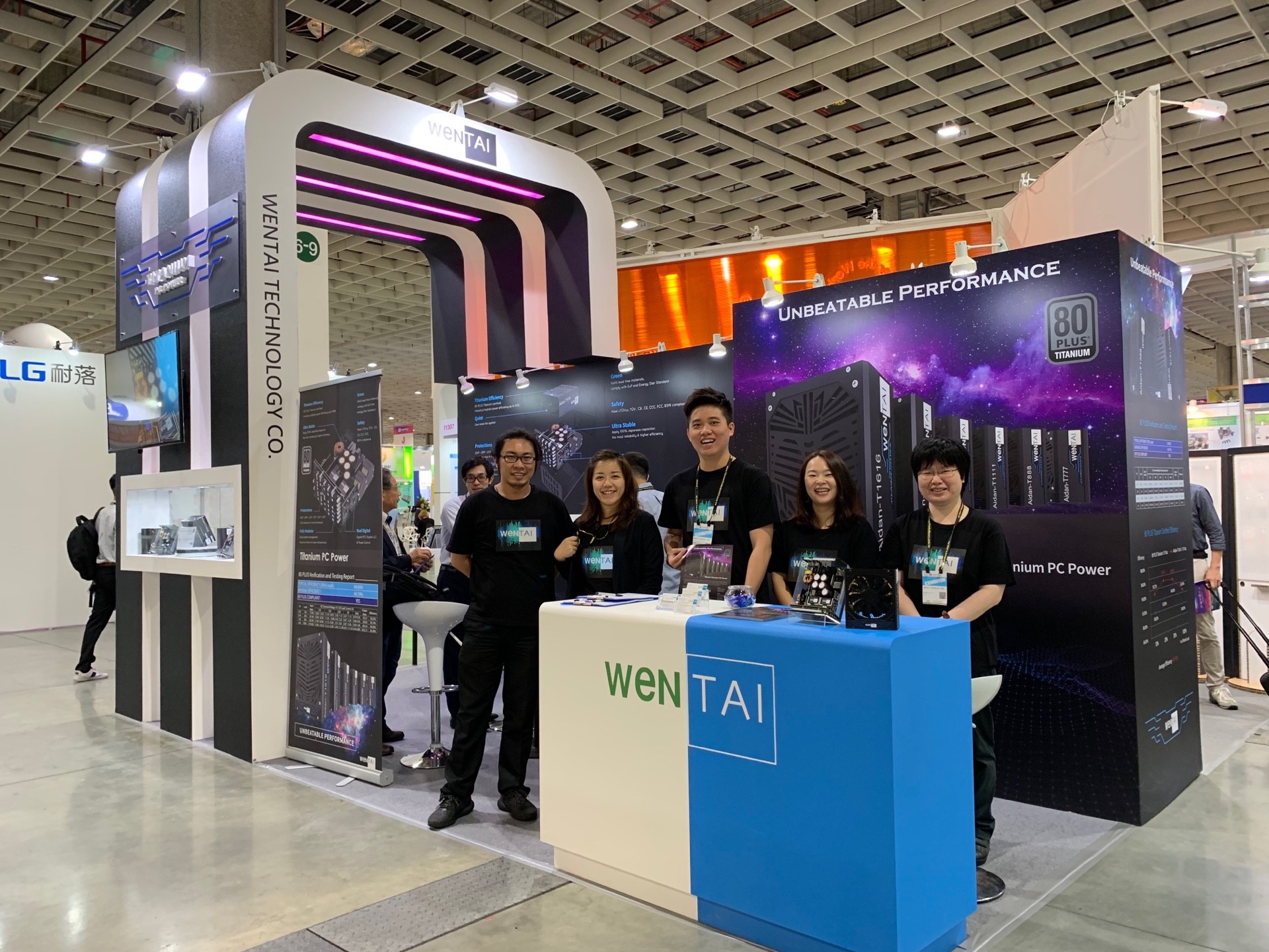 2019-Computex-Wentai-PC-Power-Booth1